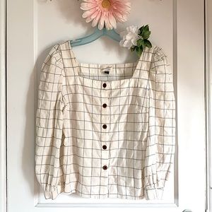 Universal Thread US size M puff sleeve blouse